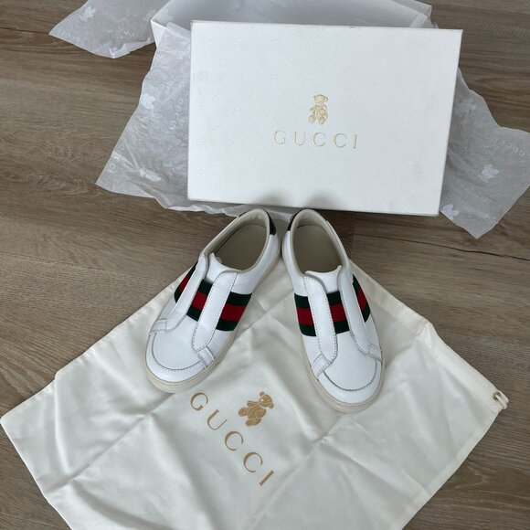 Gucci Kids White Sneakers with Red and Green Stripes - Picture 1 of 16
